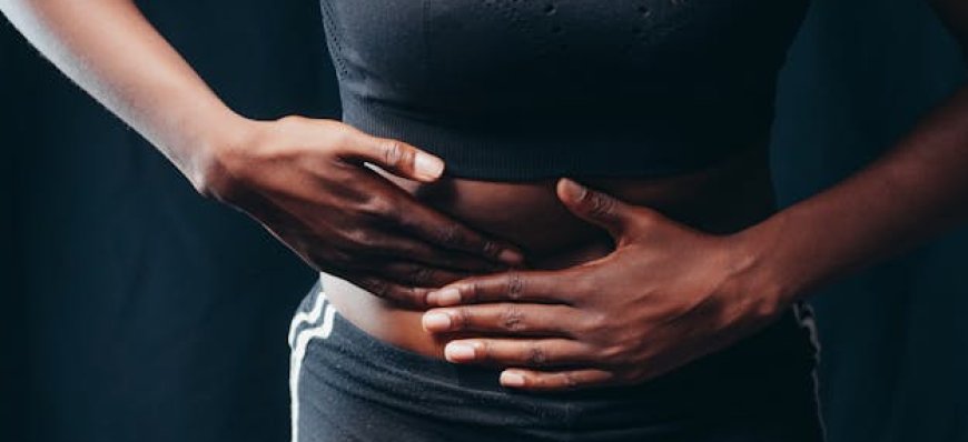 O que a menopausa tem a ver com gordura no fígado? Entenda essa relação